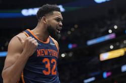 开云体育app-独行侠轻取尼克斯，连胜中