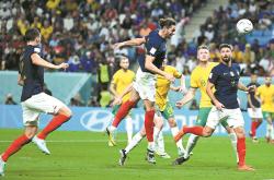 开云体育登录-澳大利亚球员进球得分，柏林联队主场大胜