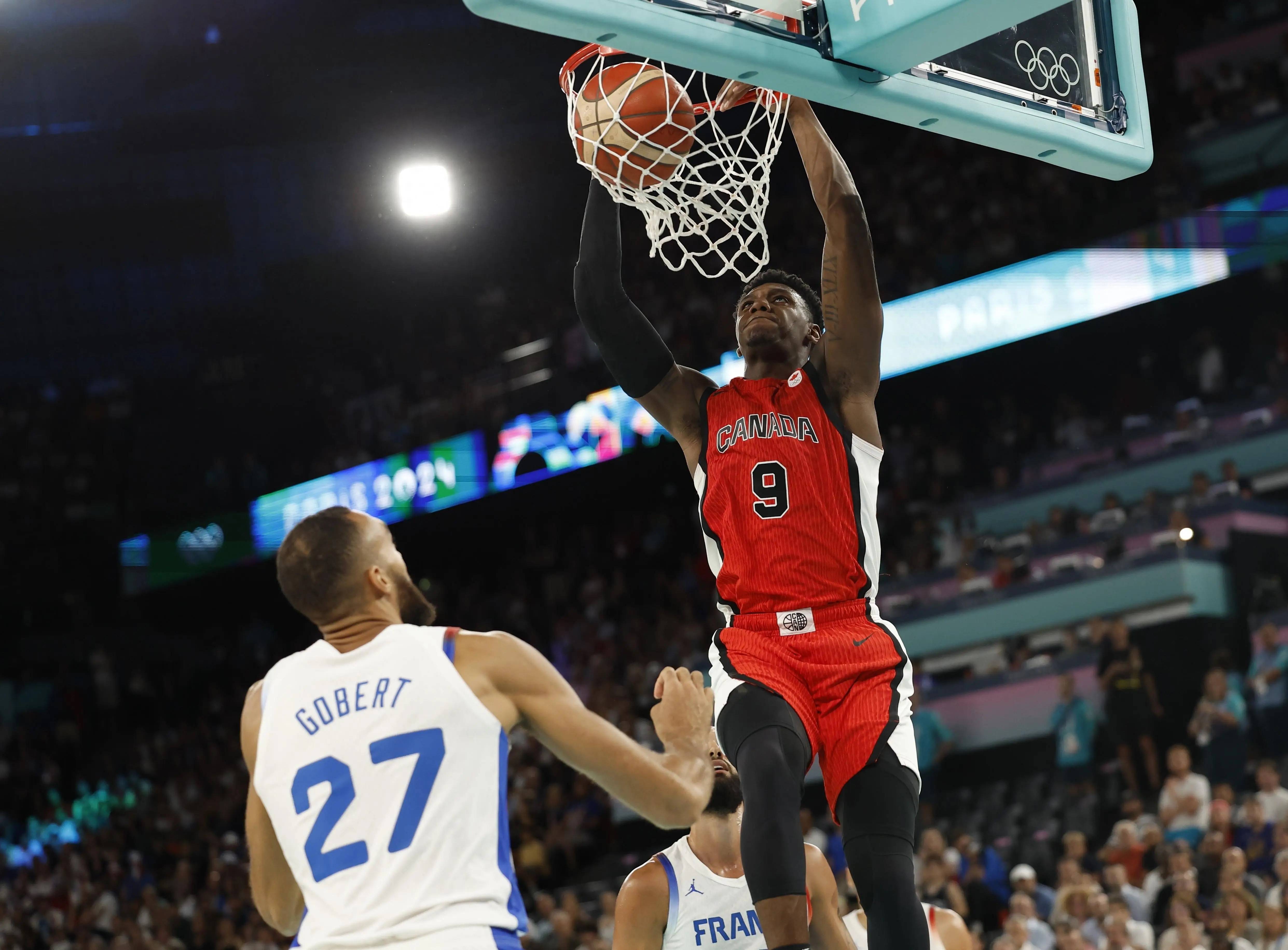 太阳客场击败篮网，英格拉姆33分